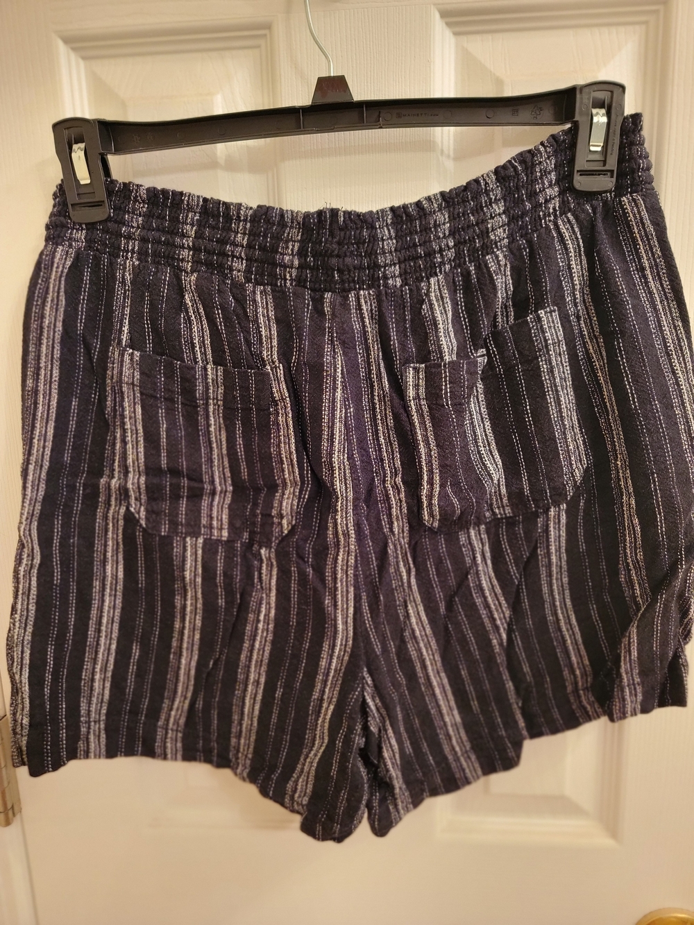 Briggs New York Black and White Striped Elastic-Waist Shorts